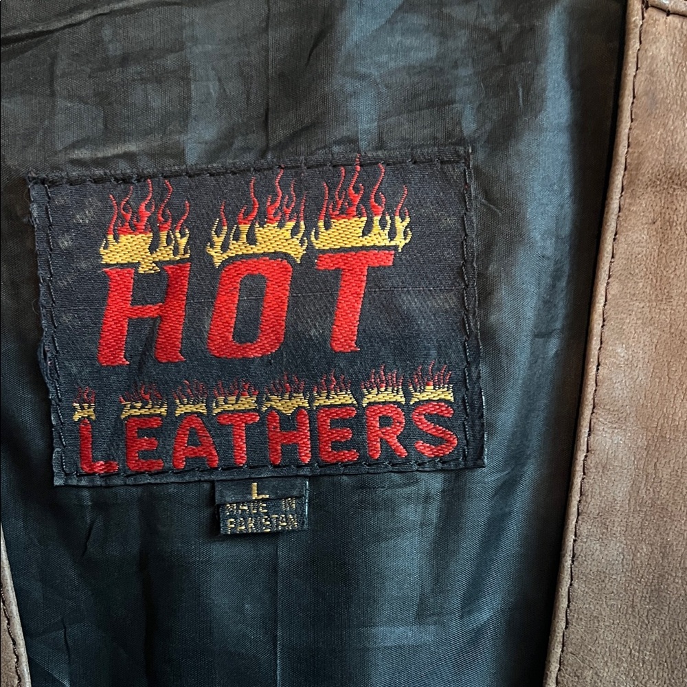 Western Leather Fringe Vest‎ - Picture 8 of 13